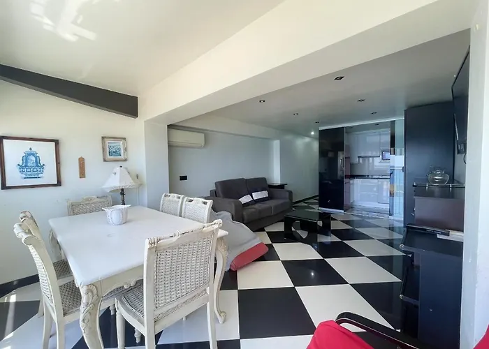 Tor Maraya Seafront Levante Appartement